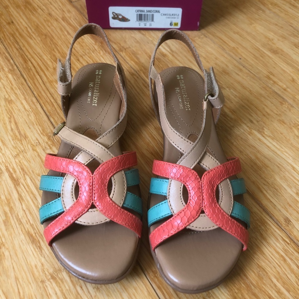 *NEW* Naturalizer Catrina sandals, 6M